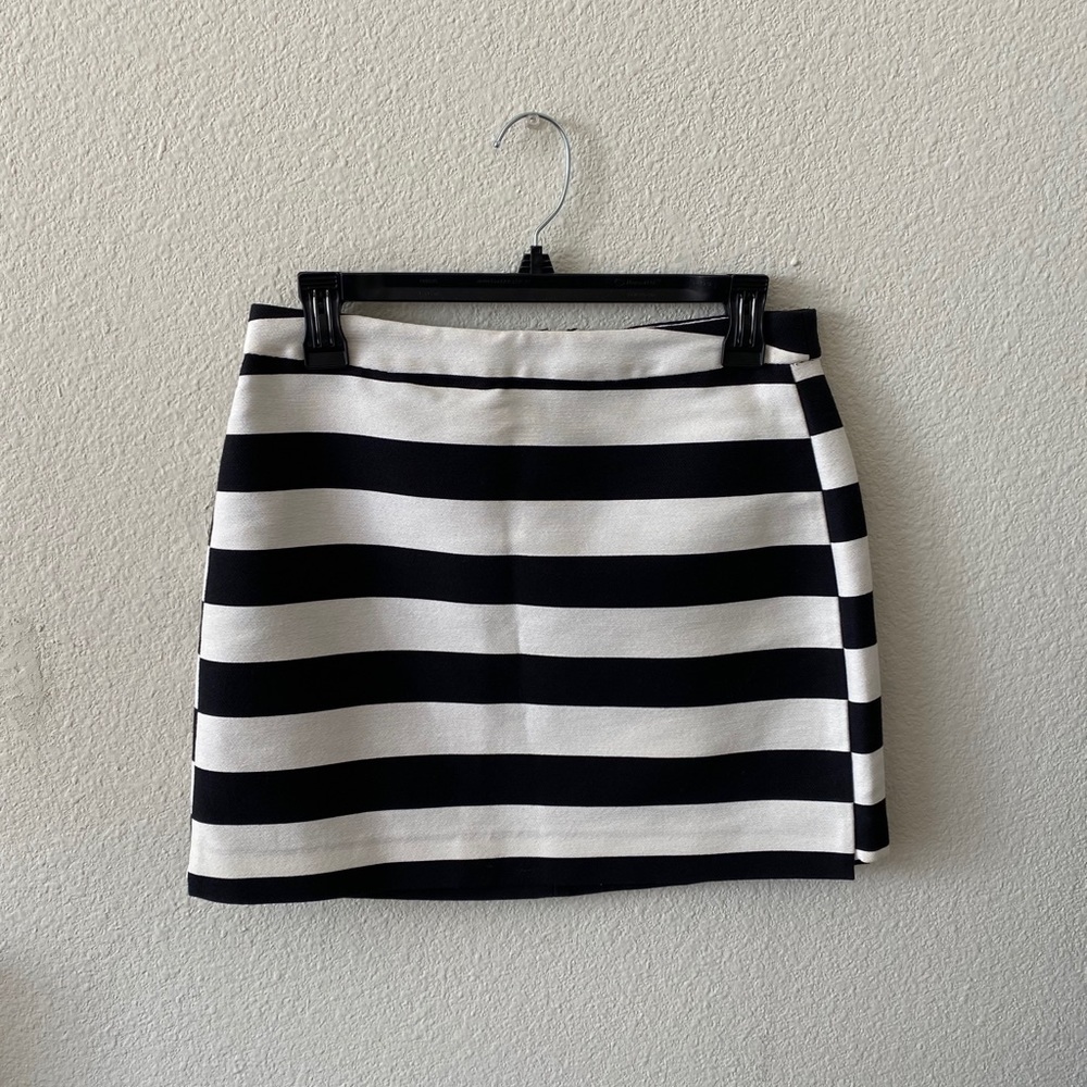 Topshop black and white striped mini skirt size 6